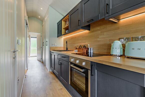 Black Barn Bunk - Love2Stay Mid Wales, Newtown