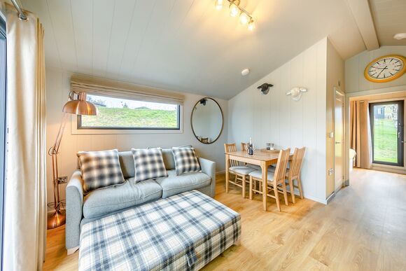 Buttercup Lodge - Love2Stay Mid Wales, Newtown