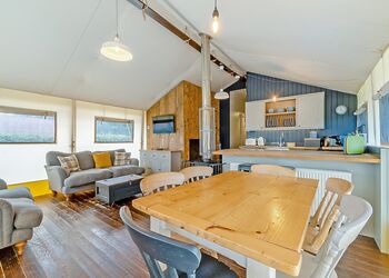 Safari Tent - Love2Stay Shrewsbury, Shrewsbury