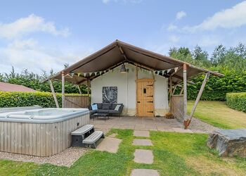 Safari Tent - Love2Stay Shrewsbury, Shrewsbury