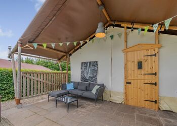 Safari Tent - Love2Stay Shrewsbury, Shrewsbury