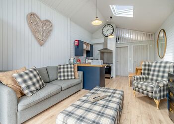 Black Barn Lodge - Love2Stay Shrewsbury, Shrewsbury