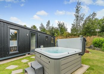 Wren&rsquo;s Nest Lodge - Love2Stay Shrewsbury, Shrewsbury