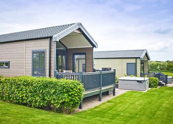 Park View Cabins - Love2Stay Shrewsbury, Shrewsbury