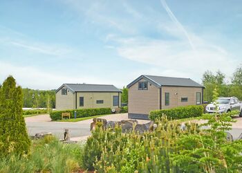 Park View Cabins - Love2Stay Shrewsbury, Shrewsbury