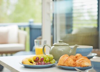 Park View Cabins - Love2Stay Shrewsbury, Shrewsbury