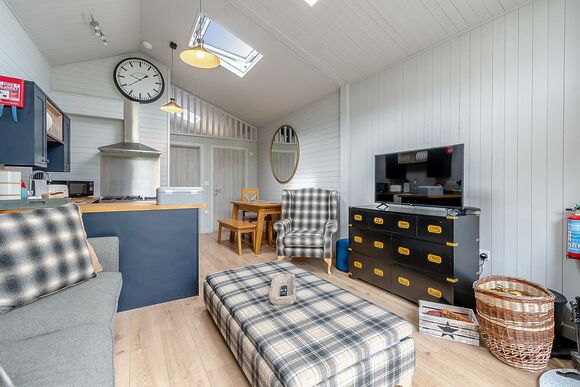 Black Barn Lodge - Love2Stay Shrewsbury, Shrewsbury