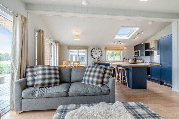 Wren&rsquo;s Nest Lodge - Love2Stay Shrewsbury, Shrewsbury