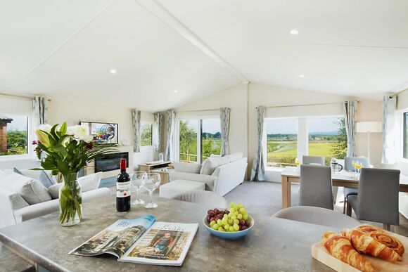 Severn View Lodges - Love2Stay Shrewsbury, Shrewsbury