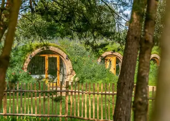 Luckington Burrows, Frome