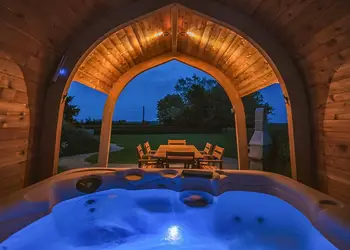 Luckington Burrows, Frome