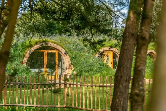 Luckington Burrows, Frome