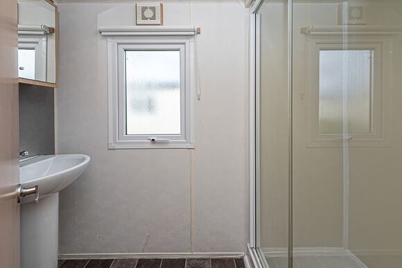 Gold 3 - Lyons Manor House, Maryport