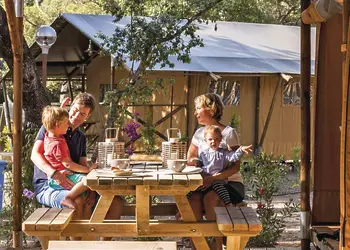 Safari Tent - Maesmawr Farm Resort, Caersws, Nr Newtown