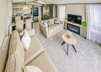 Bijoux - Maesmawr Farm Resort, Caersws, Nr Newtown