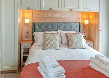 Bijoux - Maesmawr Farm Resort, Caersws, Nr Newtown