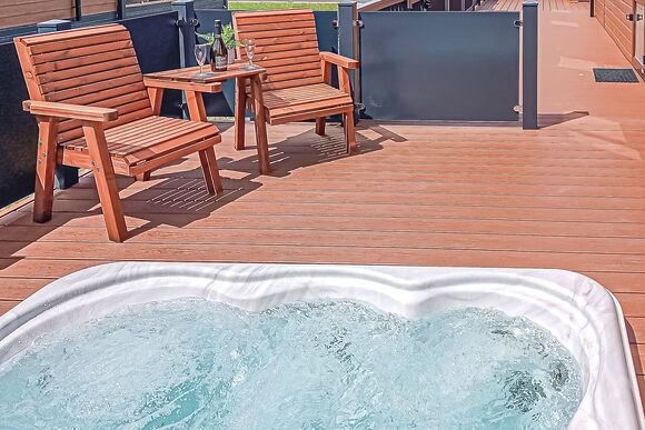 Bijoux - Maesmawr Farm Resort, Caersws, Nr Newtown