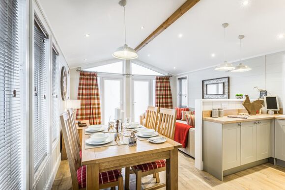 Platinum 2 Bedroom Caravan - Manor Lakes at Hengar Manor, Bodmin