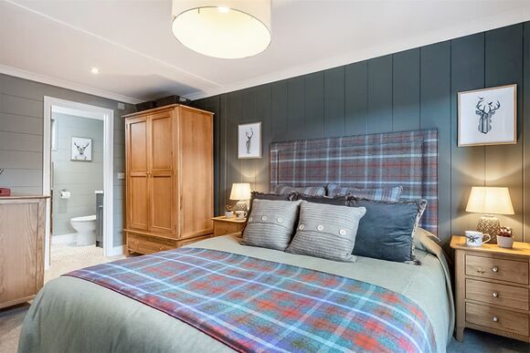 Deluxe 2 Lake View Lodge - Manor Lakes at Hengar Manor, Bodmin