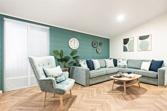 Deluxe 3 Lake View Lodge - Manor Lakes at Hengar Manor, Bodmin