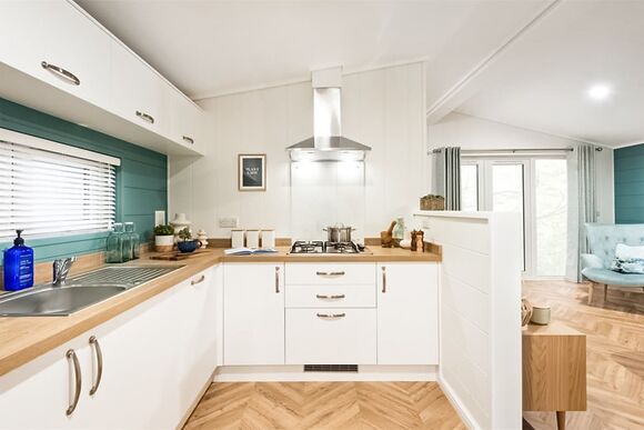 Deluxe 3 Lake View Lodge - Manor Lakes at Hengar Manor, Bodmin