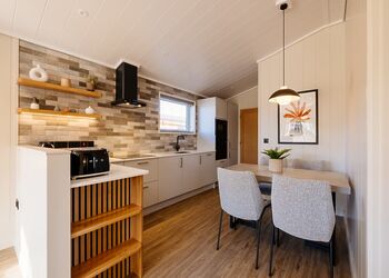 Luxury One Bedroom Lodge - Laceby Manor Resort & Spa, Laceby