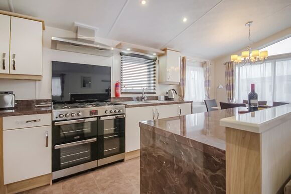 Gold 3 Pet Friendly Lodge - Marlie Holiday Park, New Romney