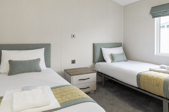 Platinum 2 Caravan (Pet Friendly) - Marlie Holiday Park, New Romney