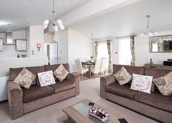 Marine Lodge - Marine Holiday Park, Rhyl
