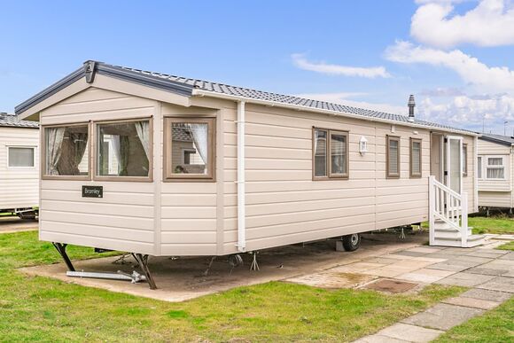 Gold 2 - Marine Holiday Park, Rhyl