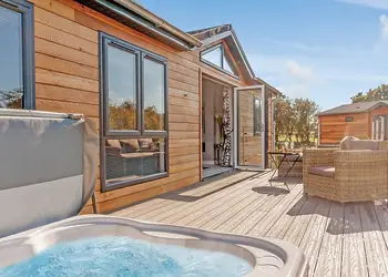The Aldeburgh - Meadow Lodges Woodbridge, Bredfield, Woodbridge