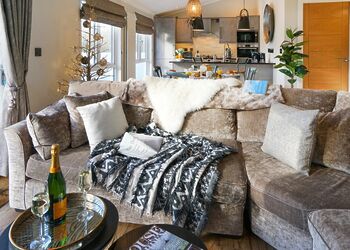 The Aldeburgh - Meadow Lodges Woodbridge, Bredfield, Woodbridge