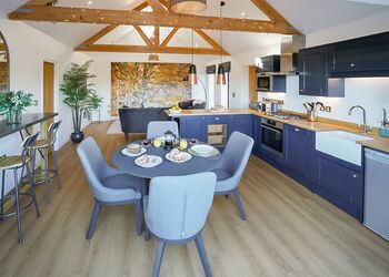 Lily&rsquo;s Lodge - Meadow Lodges Woodbridge, Bredfield, Woodbridge