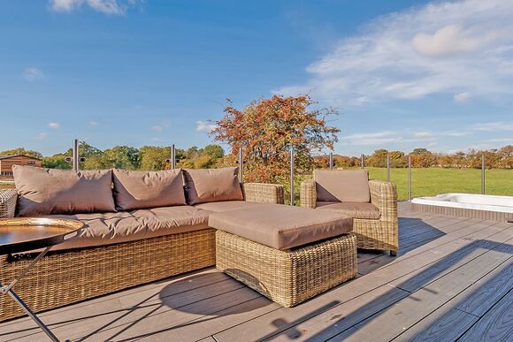 The Aldeburgh - Meadow Lodges Woodbridge, Bredfield, Woodbridge