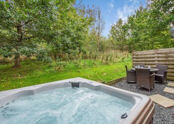 Ryeland Lodge - Meadow&rsquo;s End Lodges, Cartmel