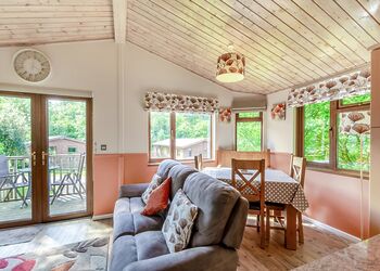 Ryeland Lodge - Meadow&rsquo;s End Lodges, Cartmel