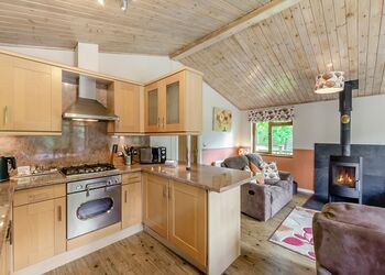 Ryeland Lodge - Meadow&rsquo;s End Lodges, Cartmel