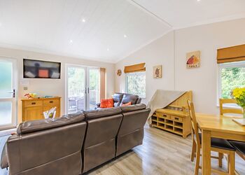 Corriedale Lodge - Meadow&rsquo;s End Lodges, Cartmel