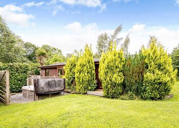 Herdwick Lodge - Meadow&rsquo;s End Lodges, Cartmel