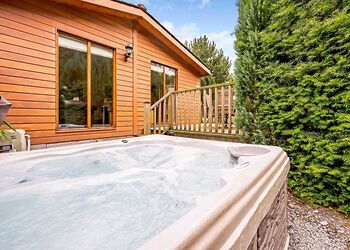Radnor Lodge - Meadow&rsquo;s End Lodges, Cartmel