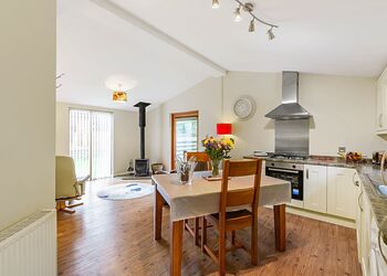 Boreray Lodge - Meadow&rsquo;s End Lodges, Cartmel