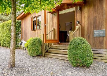 Shaun Lodge - Meadow&rsquo;s End Lodges, Cartmel