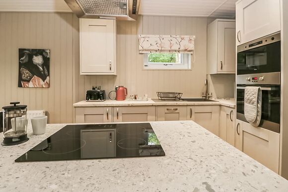 Shetland Lodge - Meadow&rsquo;s End Lodges, Cartmel