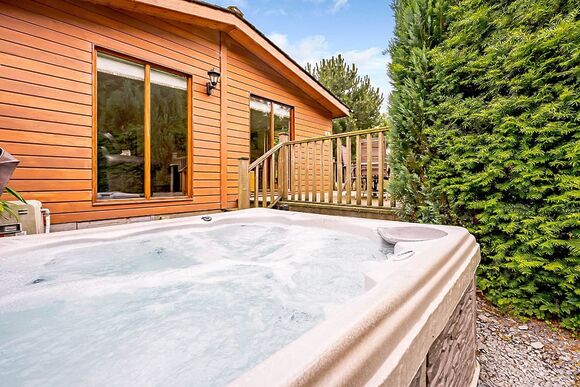 Radnor Lodge - Meadow&rsquo;s End Lodges, Cartmel