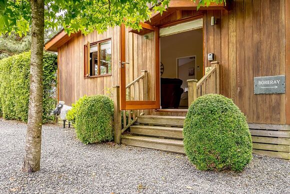 Shaun Lodge - Meadow&rsquo;s End Lodges, Cartmel