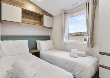 Whitesands - Meadow House Holiday Park, Summerhill, Amroth