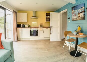 Luxury Plus Chalet - Medmerry Park, Chichester