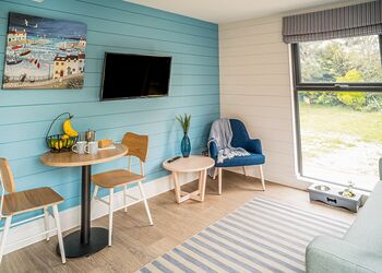 Luxury Plus Chalet - Medmerry Park, Chichester