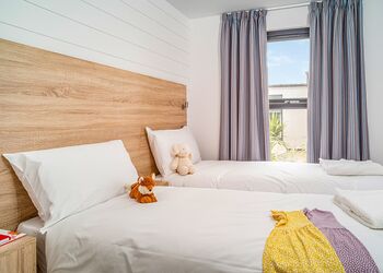 Luxury Plus Chalet - Medmerry Park, Chichester