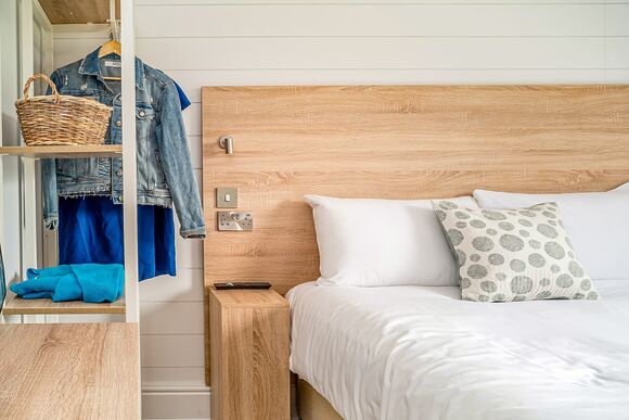 Luxury Plus Chalet - Medmerry Park, Chichester